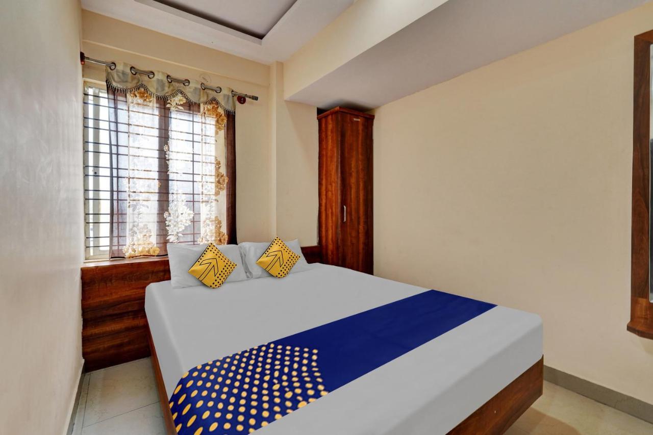 Oyo Hotel Svn Hotel And Lodging Bangalore Exteriör bild