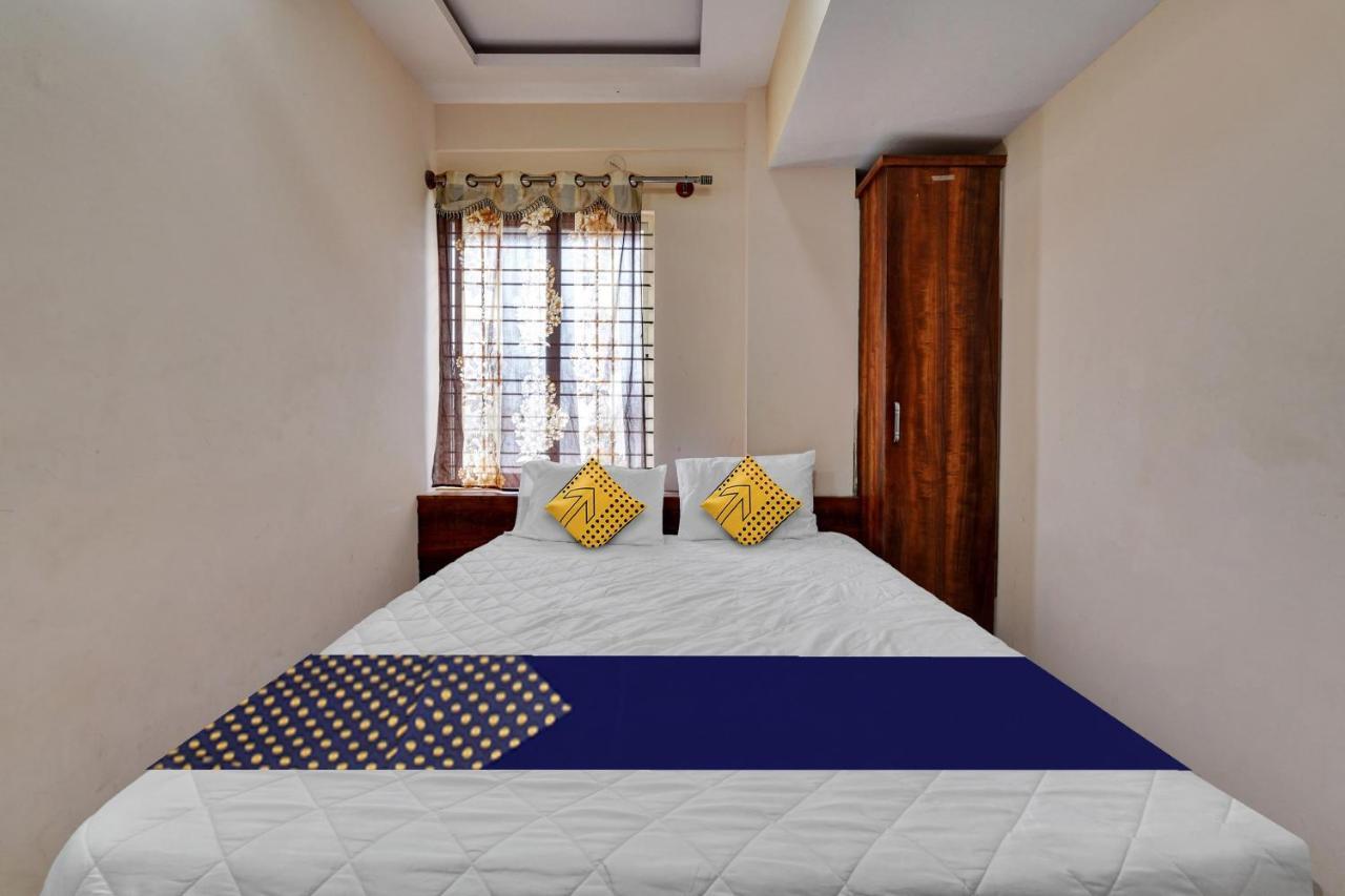 Oyo Hotel Svn Hotel And Lodging Bangalore Exteriör bild